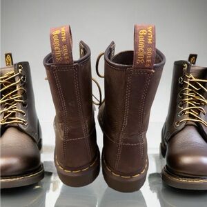 Dr. Martens 1460 Crazy Horse Leather Boots Size 6 mens or Size 7 women’s